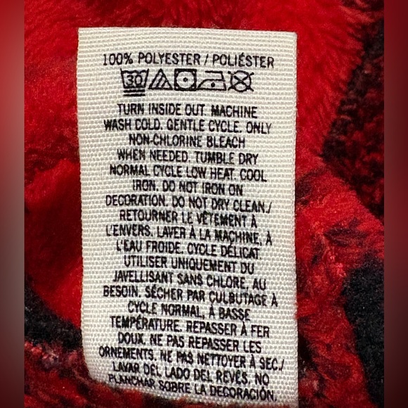 NWOT PINK Victoria’s Secret buffalo plaid bling fleece hooded robe, Size XS/S - Picture 13 of 16